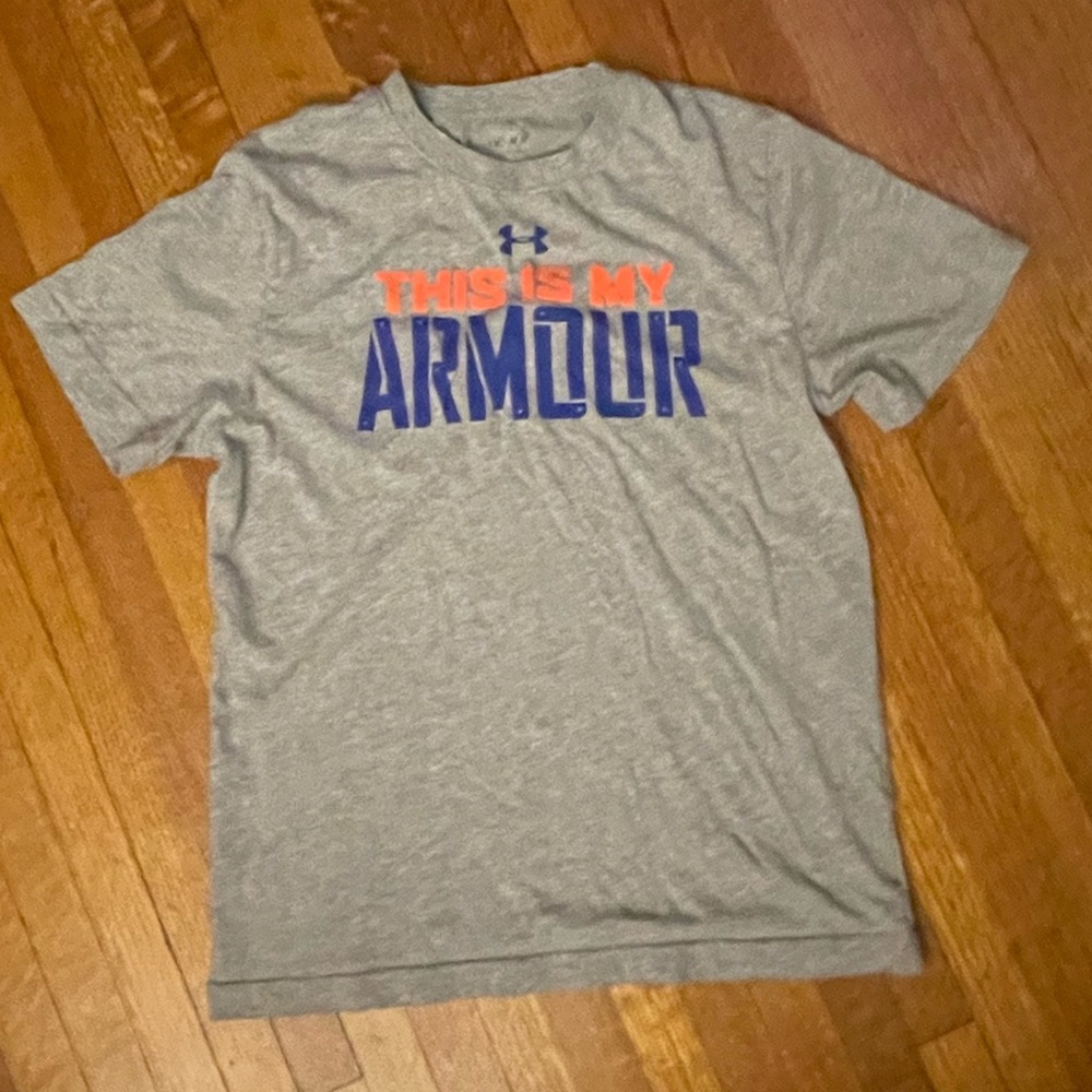 Boys Under Armour tshirt